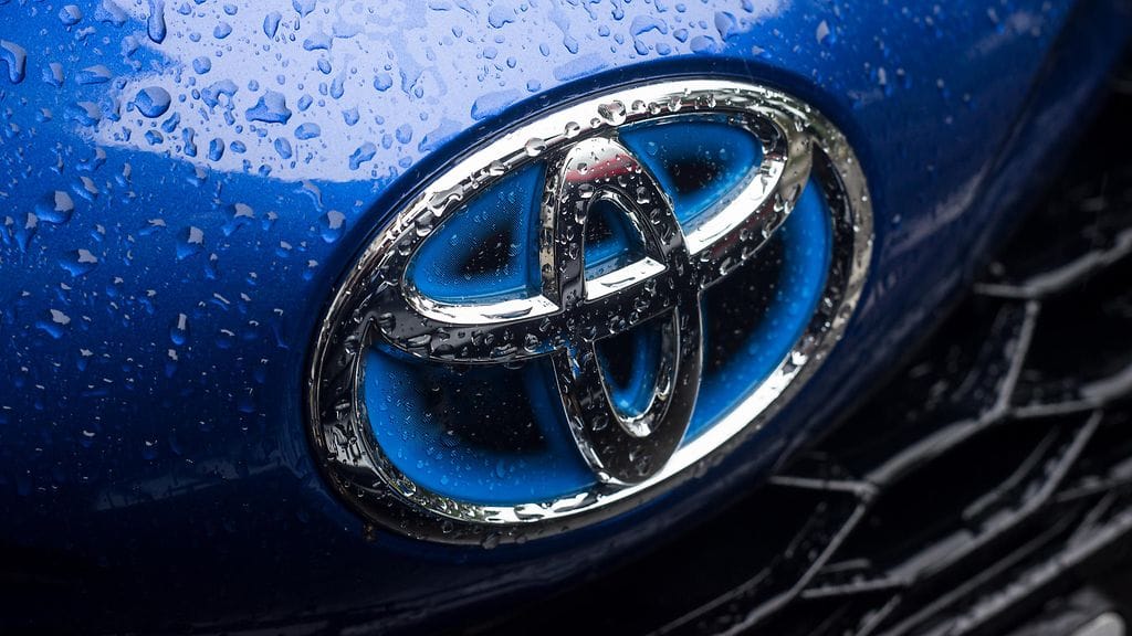 Toyota aikoo tuoda kiinteäelektrolyyttisen akun markkinoille vuoteen 2025 mennessä.