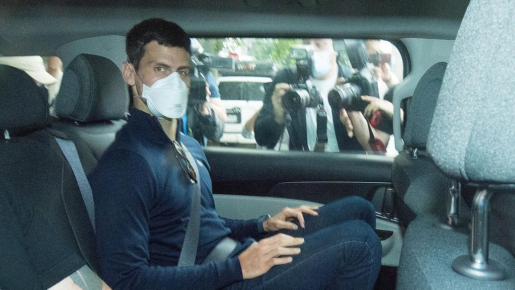 Novak Djokovic poistui Australiasta pelaamatta peliäkään.