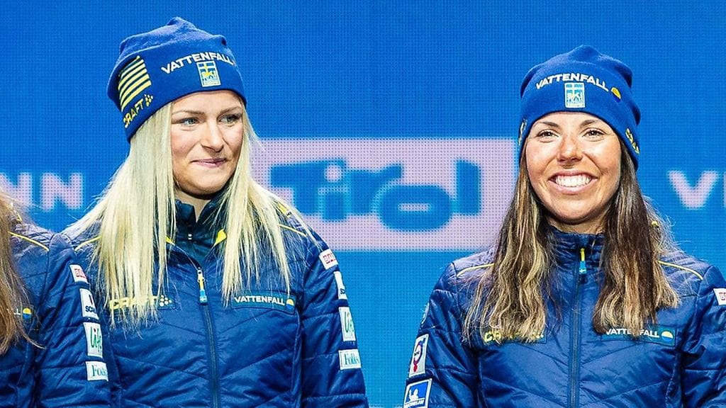 Frida Karlsson ja Charlotte Kalla hämmentyivät Ruotsin olympiajoukkueelle esitellyistä supermaskeista.