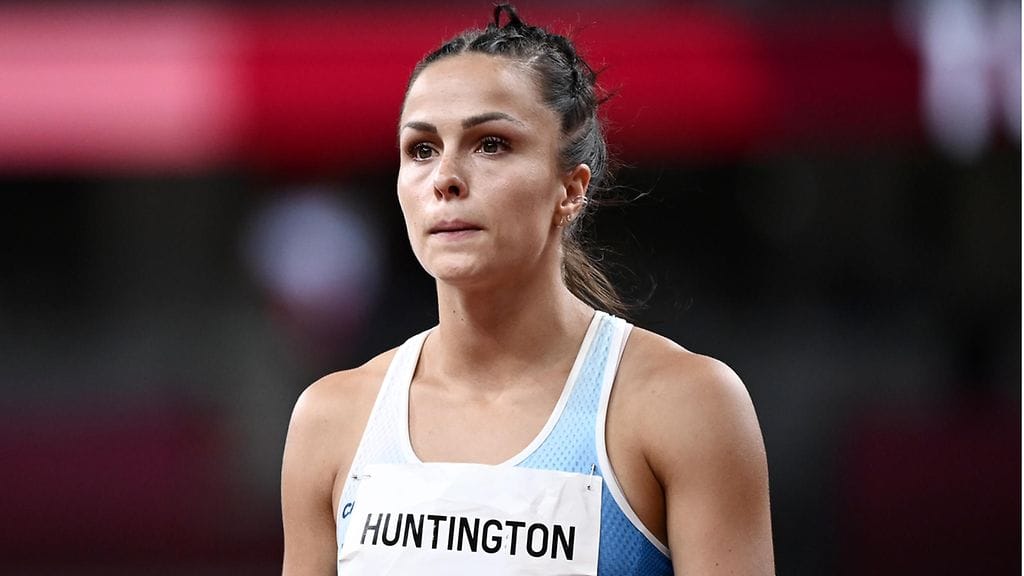 Seitsenottelija Maria Huntington alitti MM-hallikisarajan 60 metrin aitajuoksussa.