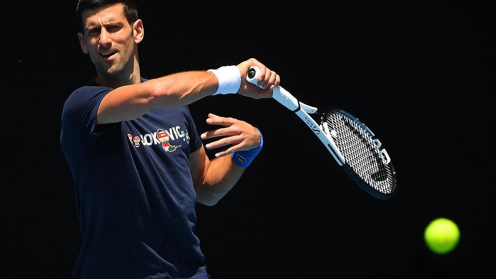 Novak Djokovic avaa kautensa Dubaissa.