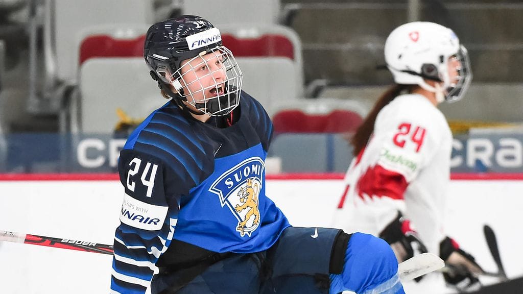 Viivi Vainikka pelasi Naisleijonissa myös viimevuotisissa MM-kisoissa, joista tuloksena oli pronssia.