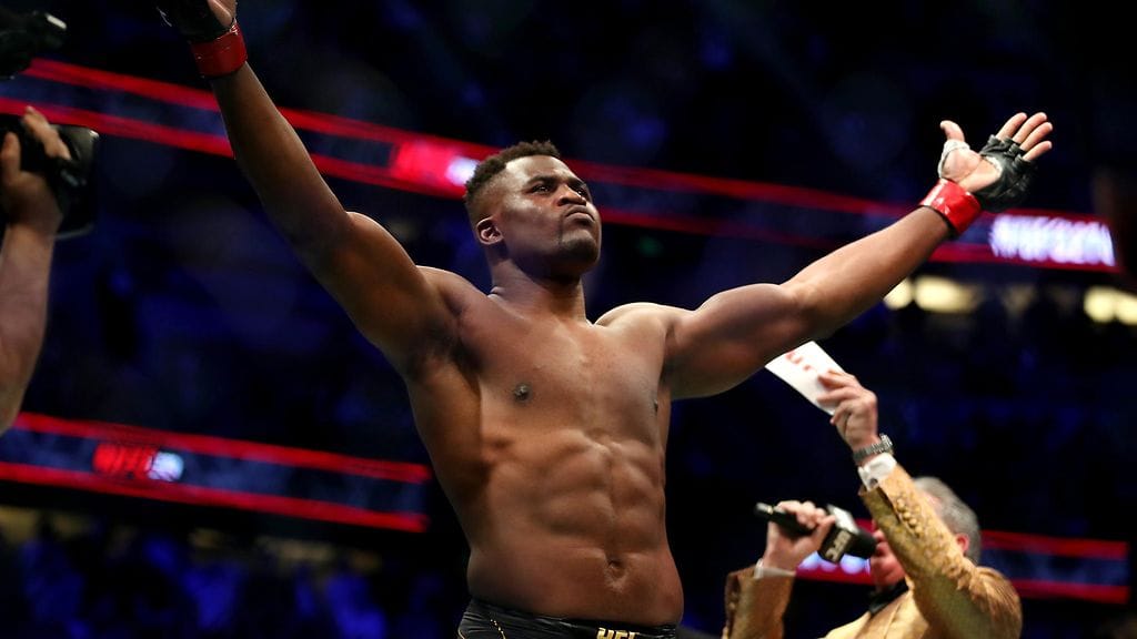 Francis Ngannou puolusti viikonloppuna raskaan sarjan UFC-mestaruuttaan voitokkaasti.