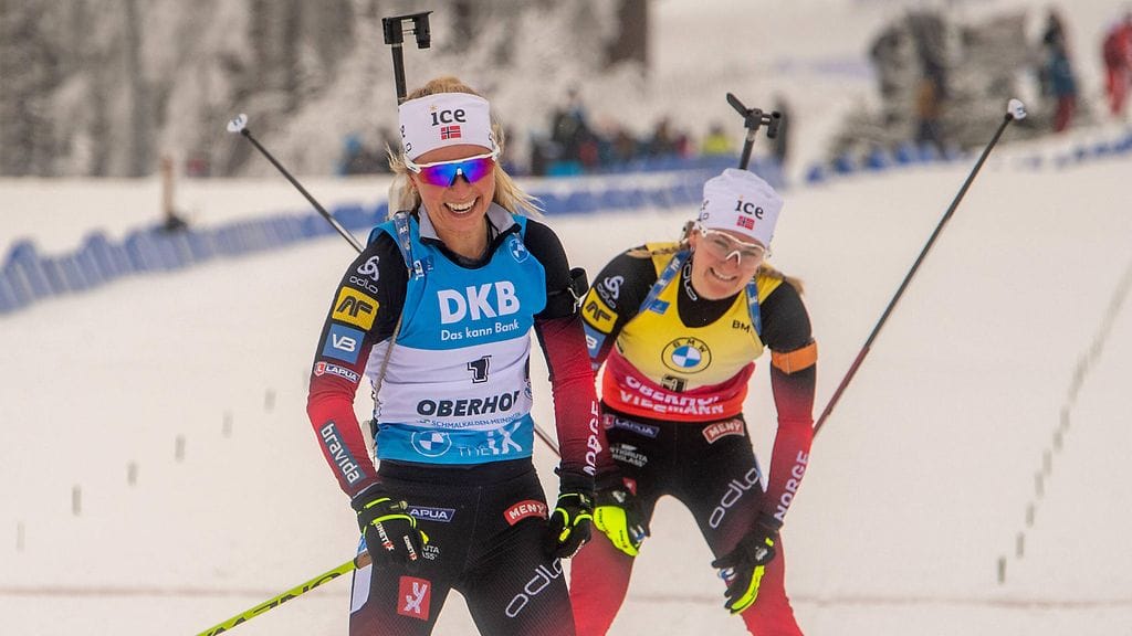 Tiril Eckhoff ja Marte Olsbu Röiseland vuokrasivat yksityiskoneen.