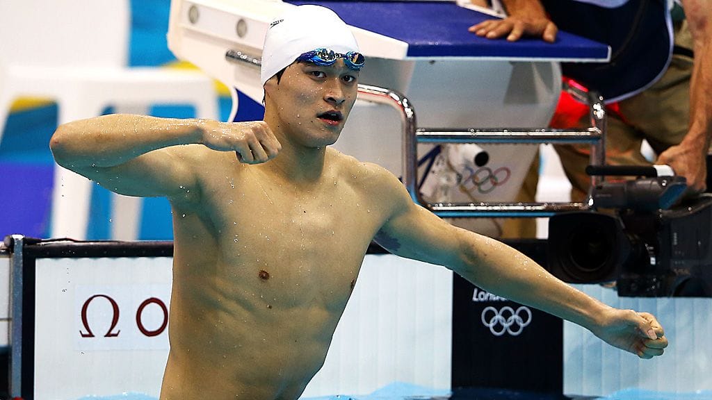 Sun Yang saa kilpailla, vaikka hän rikkoi dopingtetaajien pullot.
