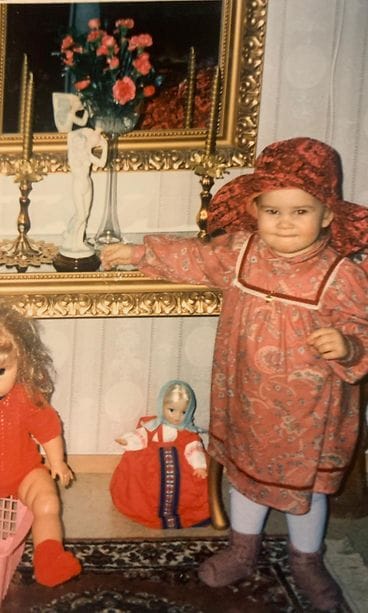 Sini Sabotage lapsuuskuva