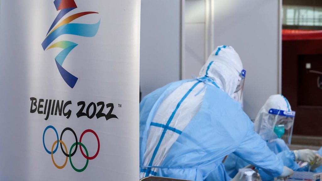 Pekingin talviolympialaisissa on tiukat koronarajoitukset. Kuvituskuva.
