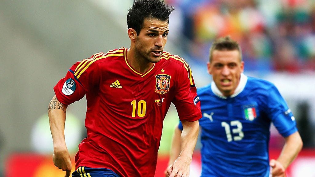 Espanja ja Italia ottavat yhteen EM-alkusarjapelin lisäksi myös finaalissa.