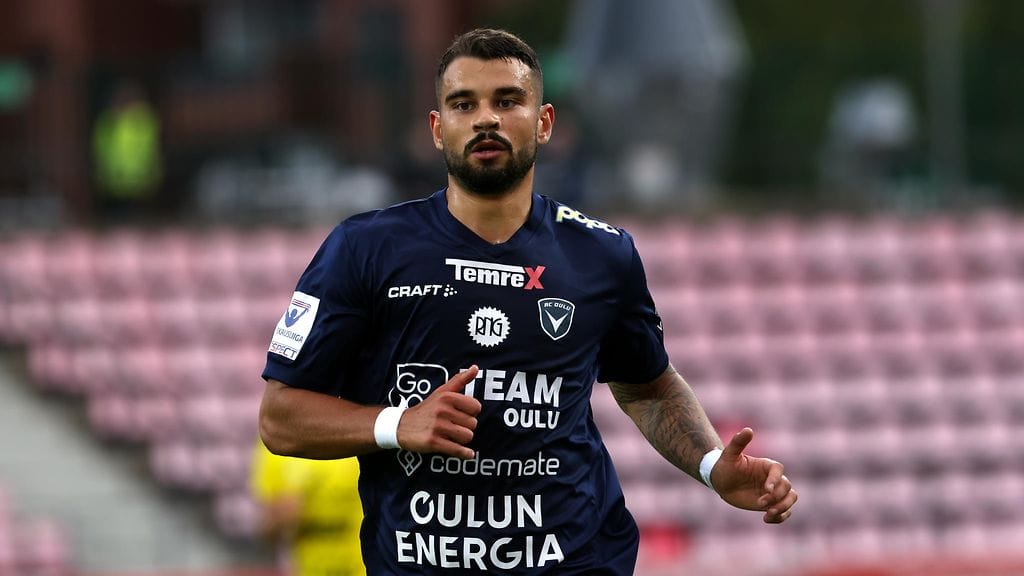 Sergei Eremenko pelasi viime kaudella Veikkausliigaa AC Oulun riveissä.