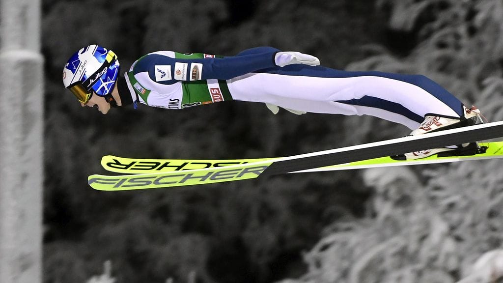 Niko Kytösaho Rukan ilmatilassa maailmancupissa marraskuussa 2021.