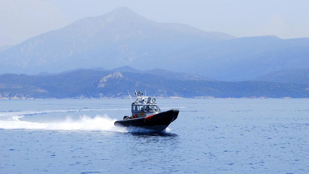 NV 258 partioimassa Kreikan ja Turkin välisellä merialueella. Kuvituskuva.