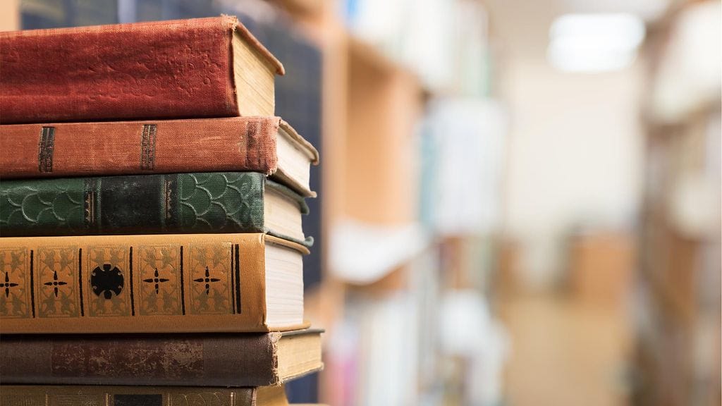 Kirjaa ostamalla ei saa tekijänoikeuksia kansien välissä kerrottuun tarinaan. Kuvituskuva.