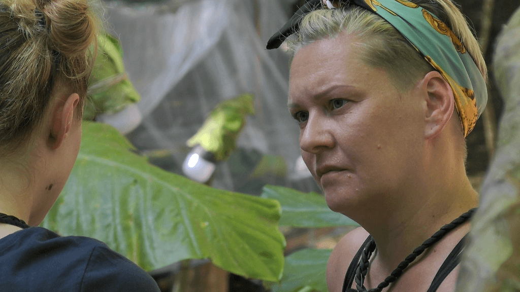 olen_julkkis_s01eps03_leiri_Heidi_Sohlberg