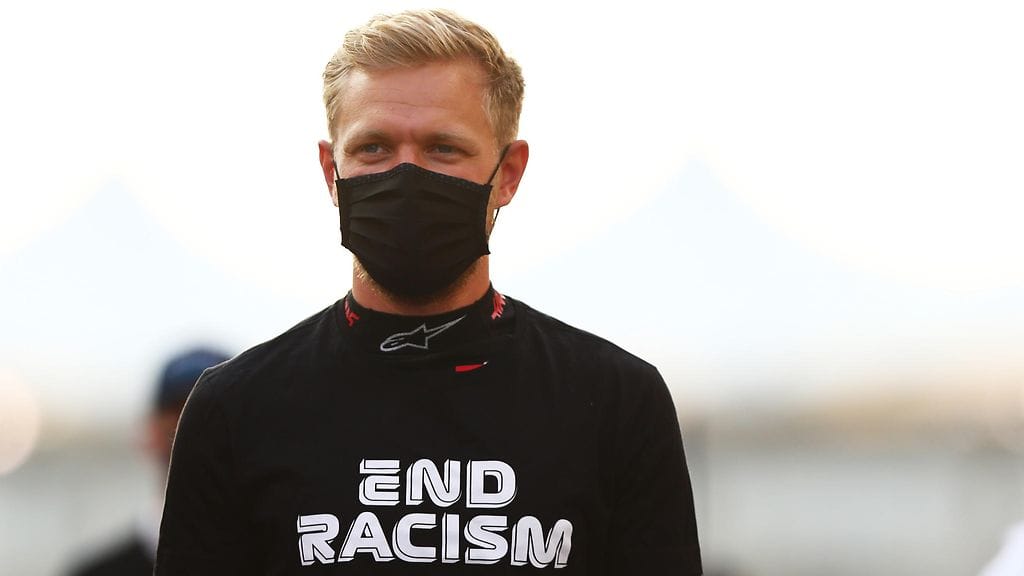 Kevin Magnussen oli vitsikkäällä tuulella.