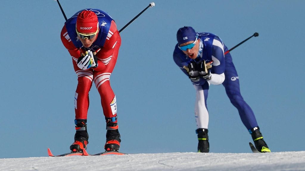 Aleksandr Bolshunov ja Iivo Niskanen tekivät yhteistyötä perinteisen osuudella, kunnes venäläinen pudotti suomalaisen vauhdistaan vapaan osuudella.