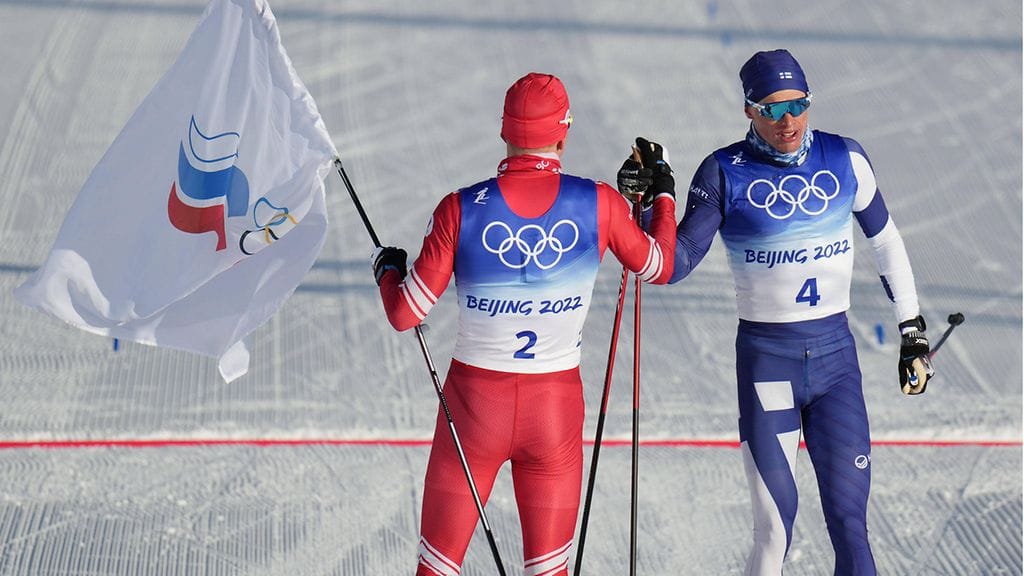 Aleksandr Bolshunov ja Iivo Niskanen ovat ennakkosuosikkeja perjantaiseen 15 kilometrin kisaan.