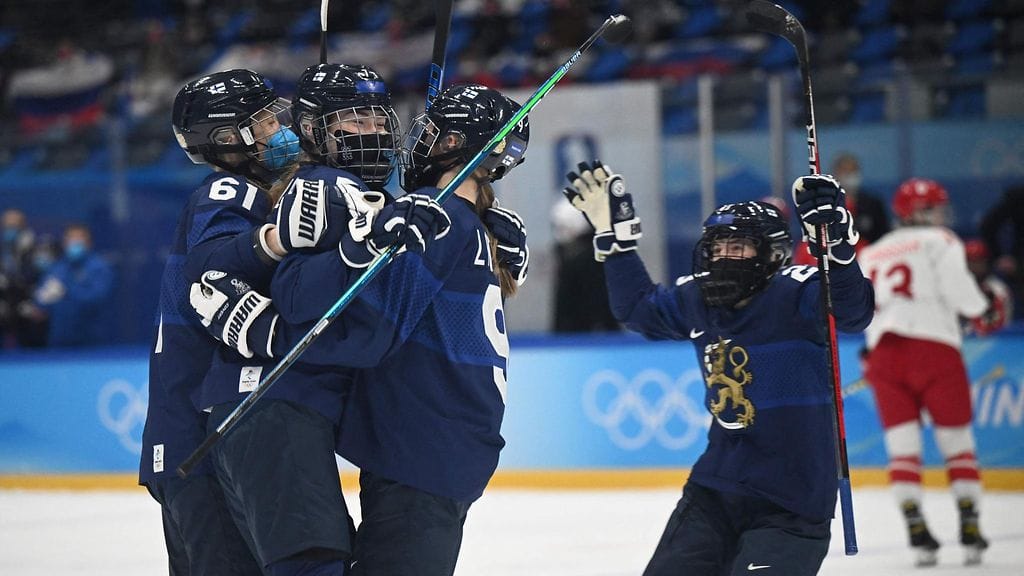 Naisleijonat sai tuulettaa Venäjää vastaan.