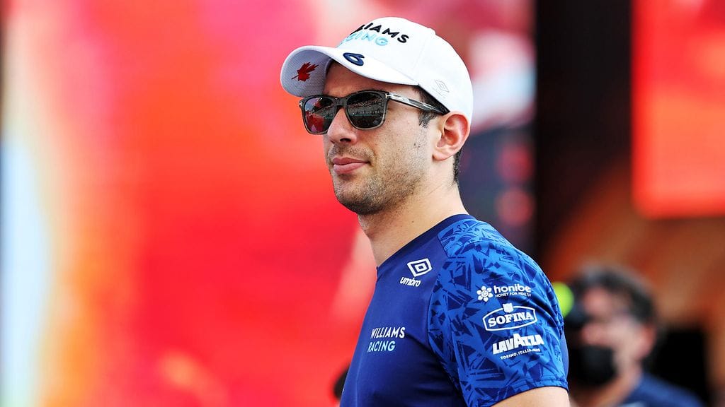 Williamsin Nicholas Latifi on vierailulla Suomessa.