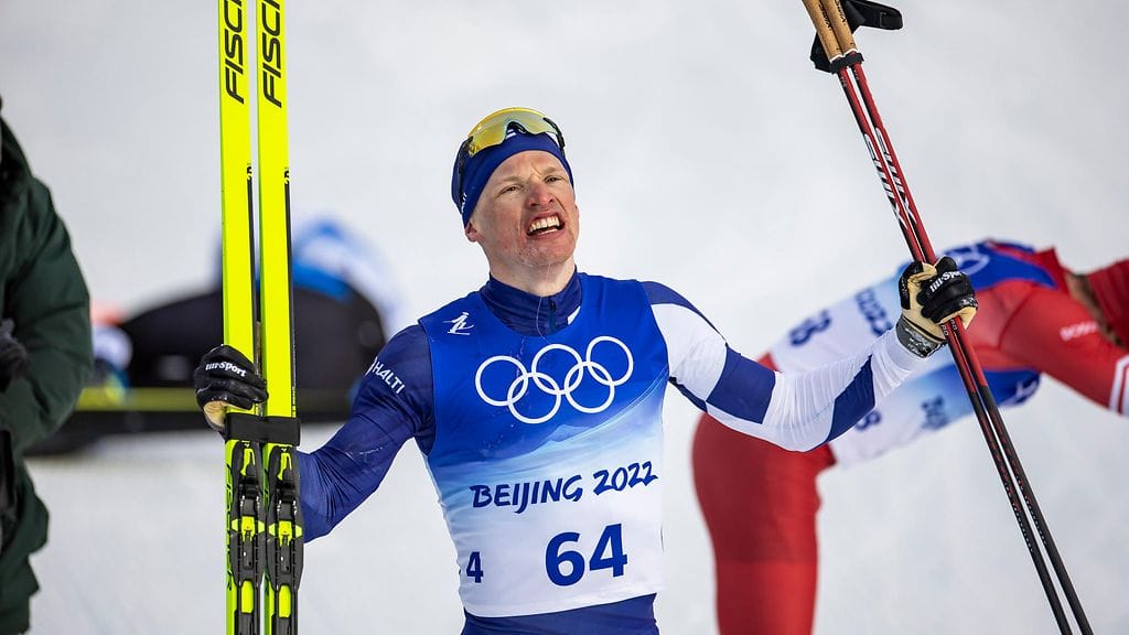 Iivo Niskanen sauvoi sensaatiomaisesti olympiakultaan! Jari Isometsä kommentoi tuoreeltaan suomalaistrilleriä