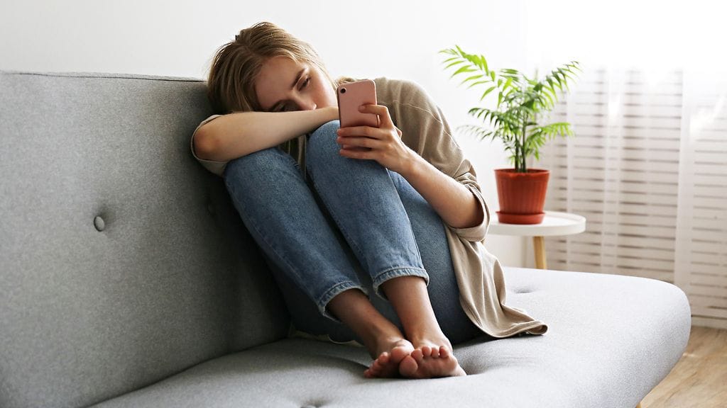 yksinäinen nuori, teini