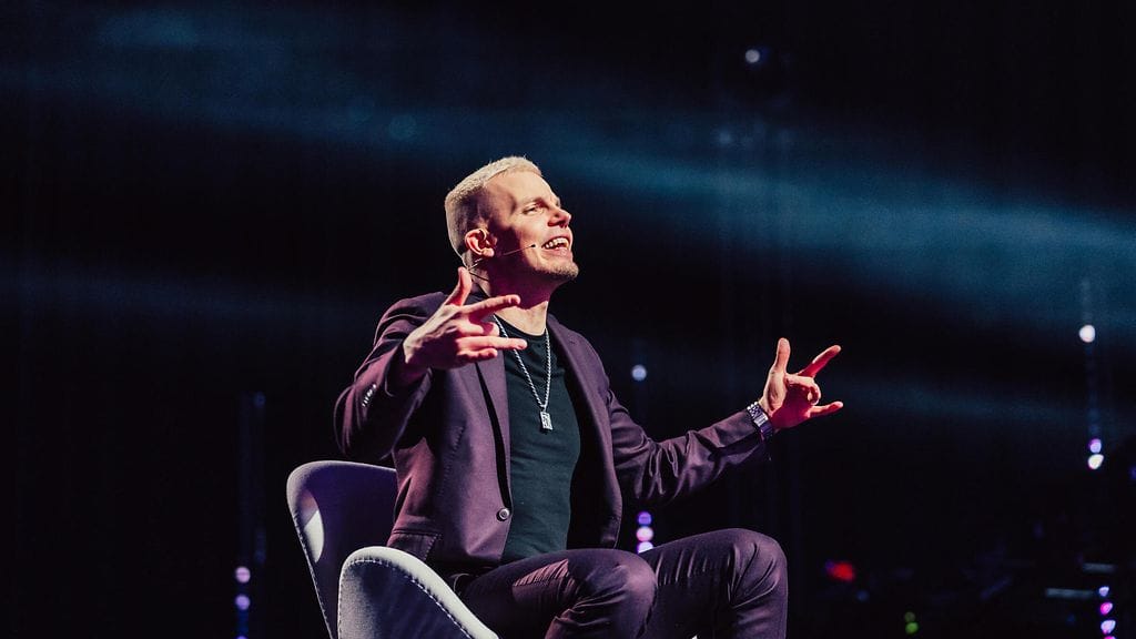 elastinen laulu rakkaudelle