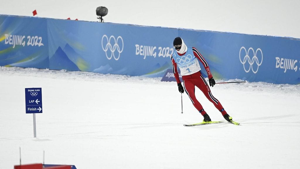 Jarl Magnus Riiber hiihti harhaan kesken olympiakisan.