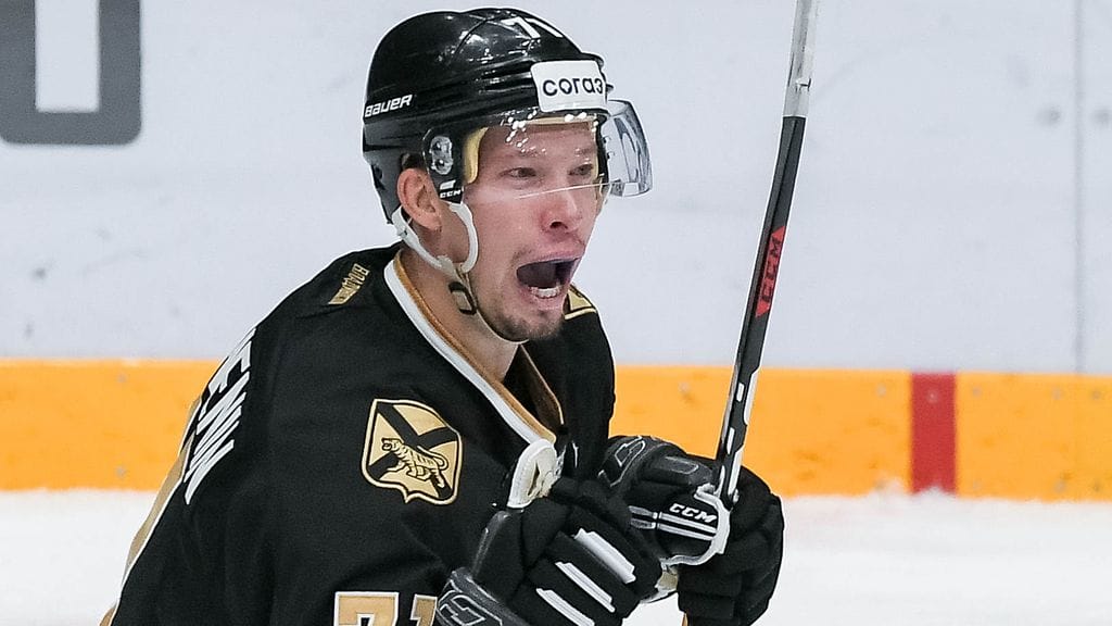 Vladislav Ushenin siirtyy veljensä Vjatsheslavin kanssa TPS:ään.