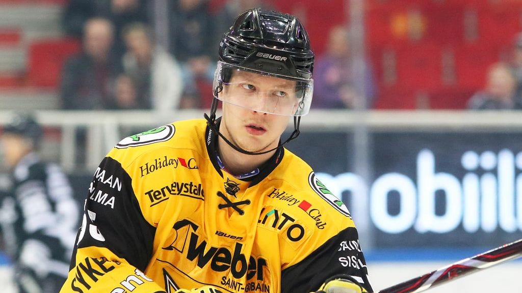 Tomi Iso-Mustajärvi on pelannut SM-liigaa aiemmin SaiPan paidassa.