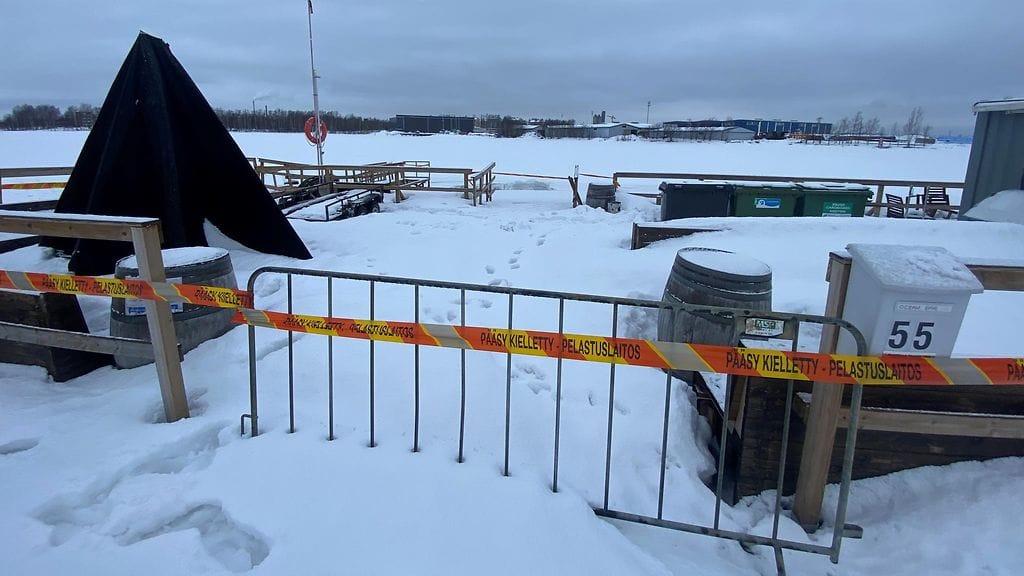 Oceanbar lautta upposi Kotkassa 19.2.2022.