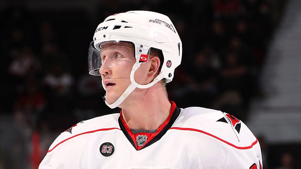 Joni Pitkänen on pelannut NHL:ää Philadelphiassa, Edmontonissa ja Carolinassa.