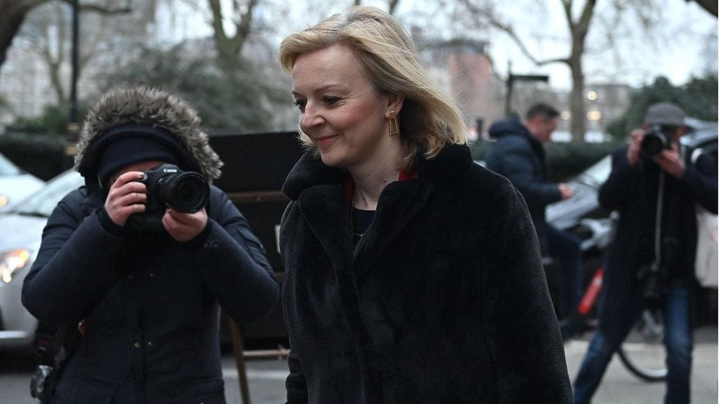 Ulkoministeri Pekka Haavisto (vihr.) vierailee huomenna tiistaina Lontoossa, jossa hän tapaa Britannian ulkoministerin Liz Trussin (kuvassa).