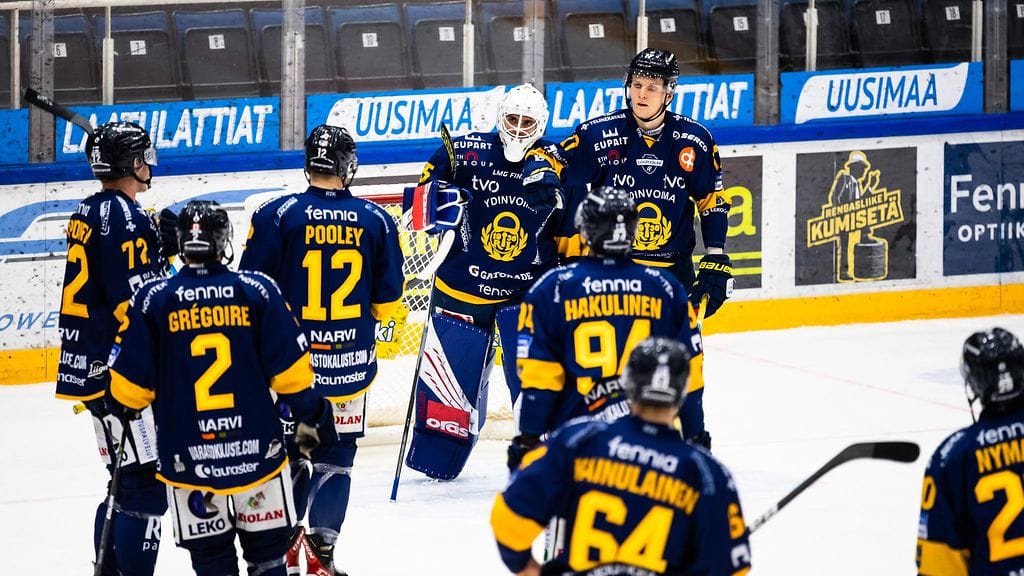 Lukko on joutunut koronavirustartuntojen vuoksi pitkälle pelitauolle.