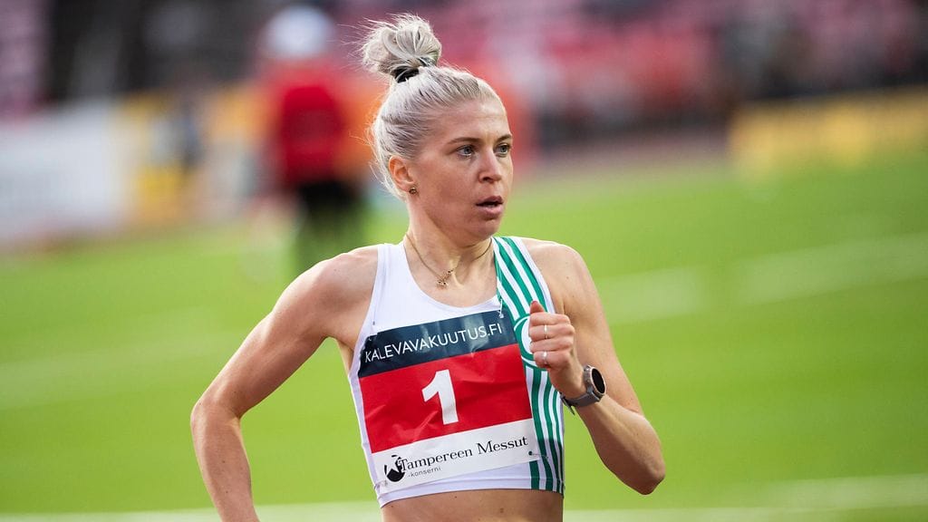 Sara Kuivisto rikkoi MM-rajan! Suomen ennätys rikki viidellä sekunnilla