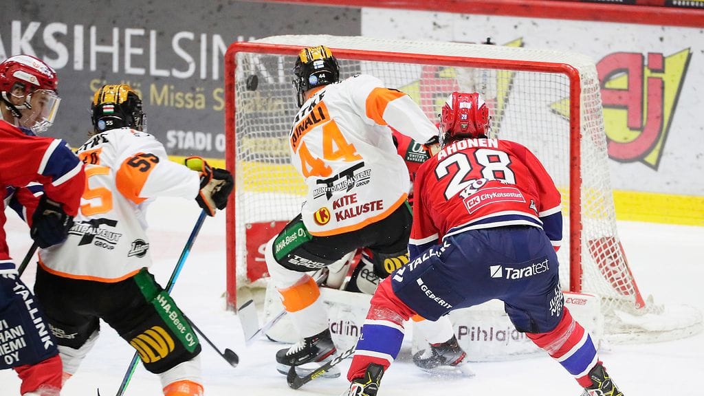 HIFK:n ja KooKoon kohtaaminen on viimeisin koronaviruksen takia siirretty ottelu.