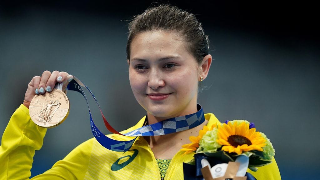 Uimahyppääjä Melissa Wu on voittanut urallaan kaksi olympiamitalia. Kuva Tokion kisoista, joista hän saavutti pronssisen mitalin.