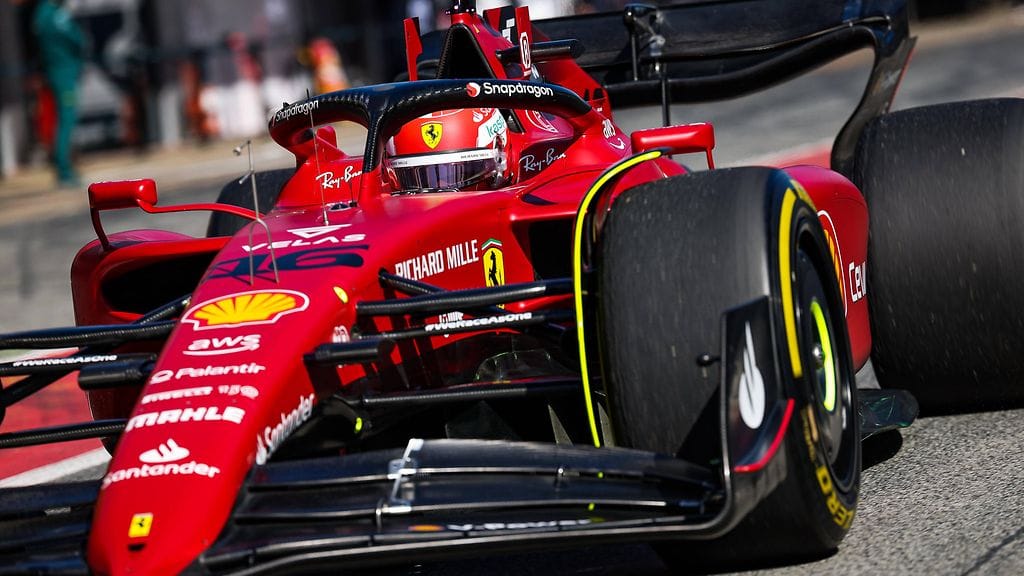 Charles Leclerc lähtee vauhtiin Barcelonan talvitesteissä keskiviikkona.