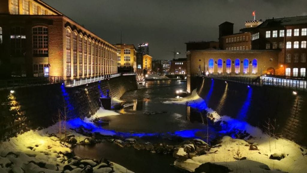 Tammerkoski Ukrainan väreissä 1