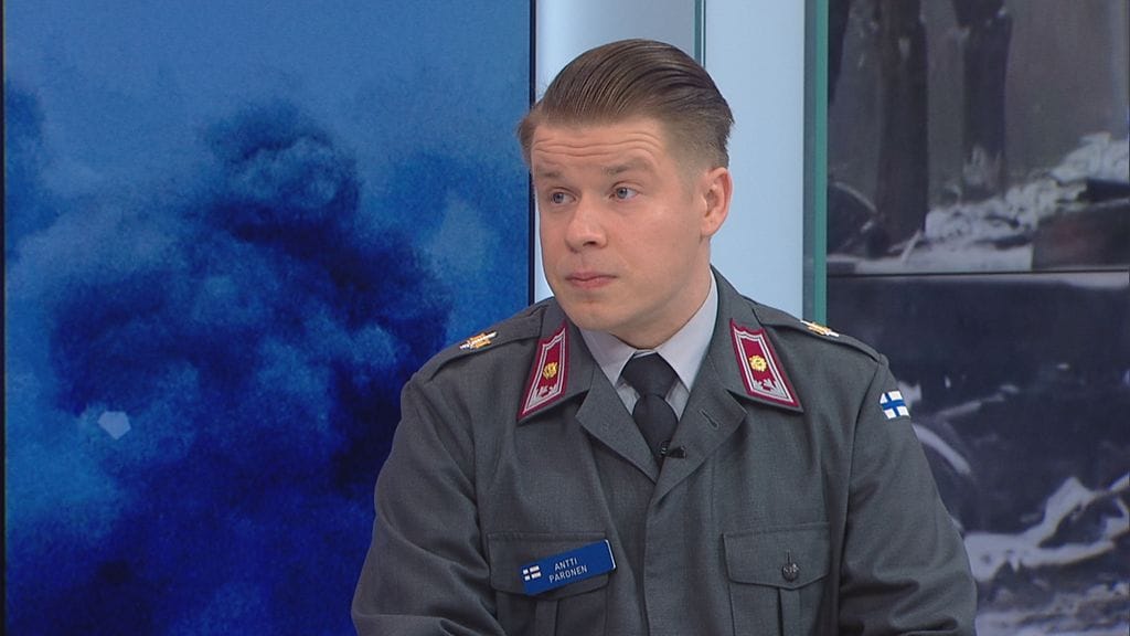 Apulaissotilasprofessori Antti Paronen arvioi Twitterissä, miksi venäläisiä upseereita kaatuu jatkuvasti Ukrainassa.