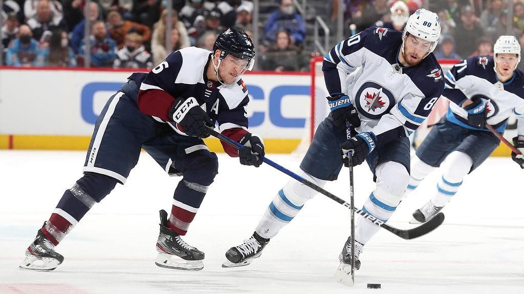 Mikko Rantanen alusti kolme Coloradon maalia Winnipegiä vastaan.
