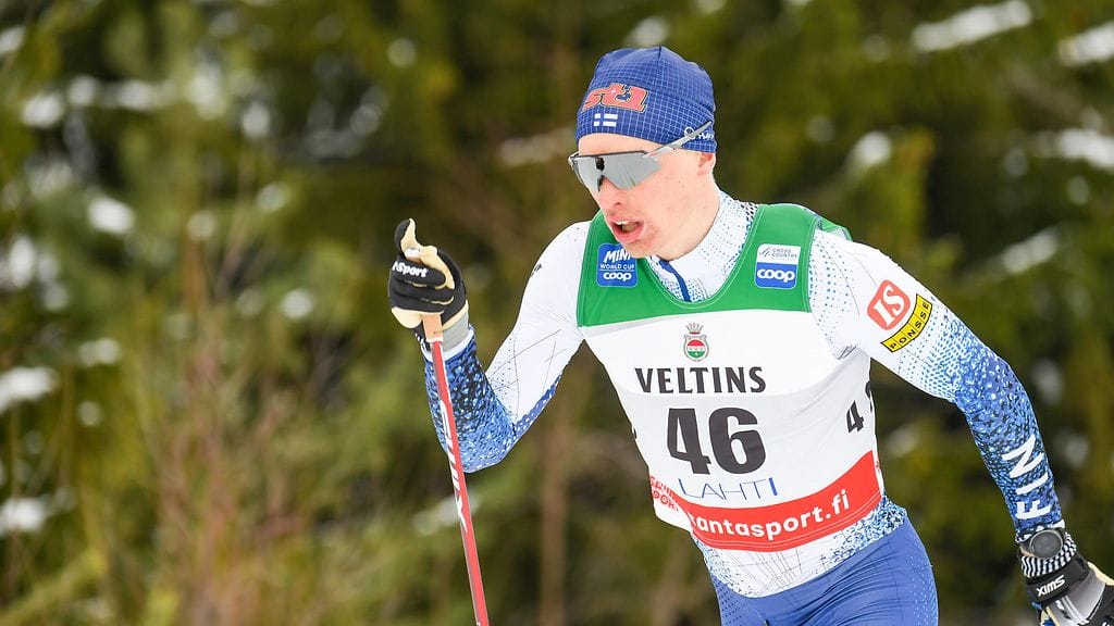 Iivo Niskanen hiihti voittoon Lahden 15 kilometrillä.