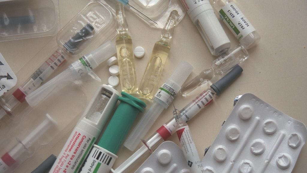 Uumajan yliopiston tutkijan Christer Malmin mukaan 20 prosenttia maailmancupin hiihtäjistä voi olla doupattuja. Kuvituskuva.