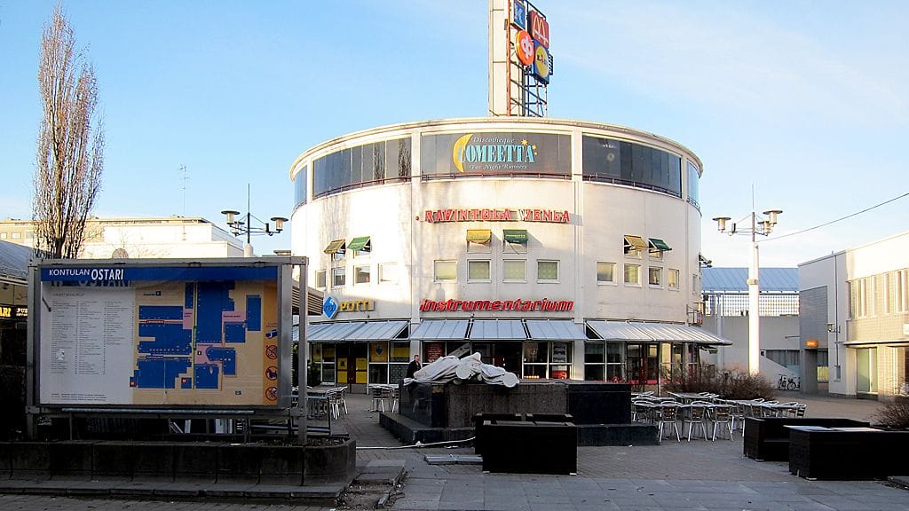 Teot tapahtuivat Kontulan ostoskeskuksen läheisyydessä.