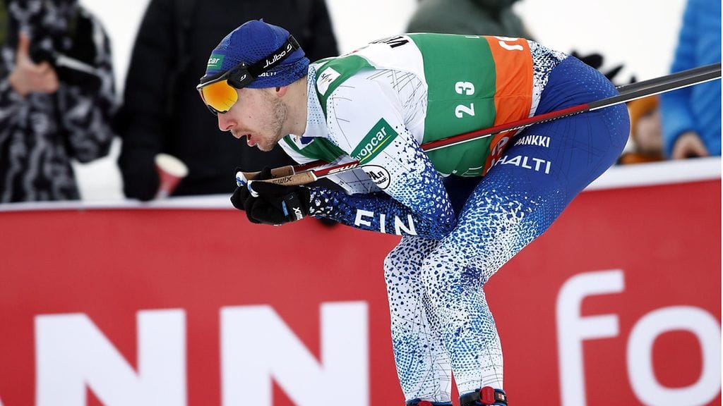 Ilkka Herola kapusi sijoja hiihto-osuudella.