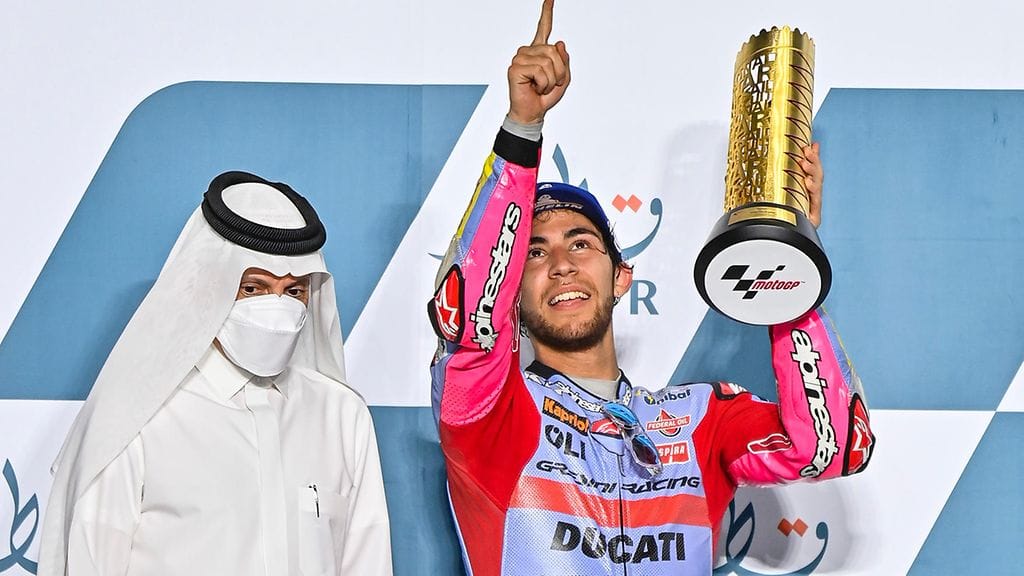 Enea Bastianini voitti MotoGP-kauden avauskilpailun Qatarissa.