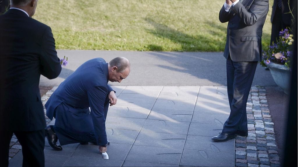 Putin Niinistö Turku laatta