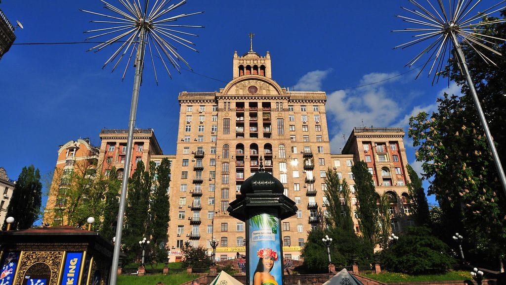 Neuvostoliiton aikaista arkkitehtuuria Kiovassa.