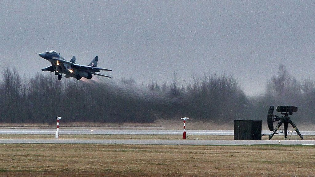 Puola on sanonut lähettävänsä kaikki noin 30 MiG-29-hävittäjäänsä Ukrainalle.