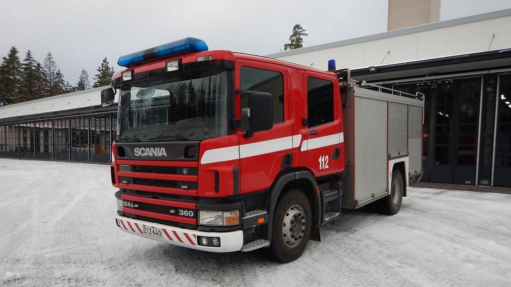 Länsi-Uudenmaan pelastuslaitos lahjoittaa Ukrainaan sammutusauton varusteineen sekä kypäriä, sammutusasuja, kauhapaareja, hydrauliset välineet ja kaksi generaattoria.