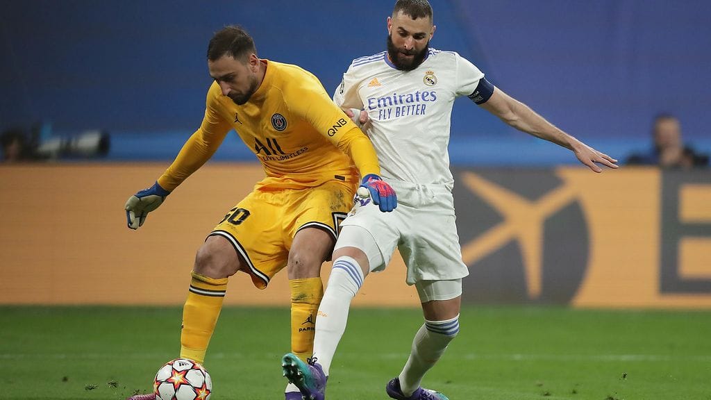 Karim Benzema prässi ajoi Gianluigi Donnarumman virheeseen.