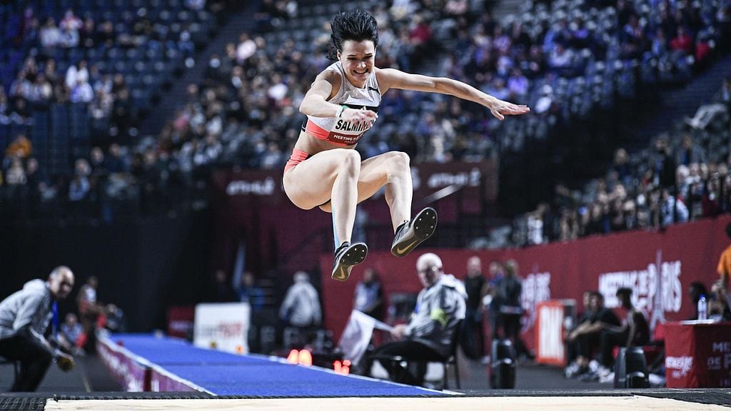 Senni Salminen joutui jäämään pois MM-halleista nilkkavamman takia.